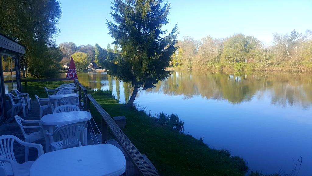 Camping De La Reuille Flere-la-Riviere Eksteriør billede