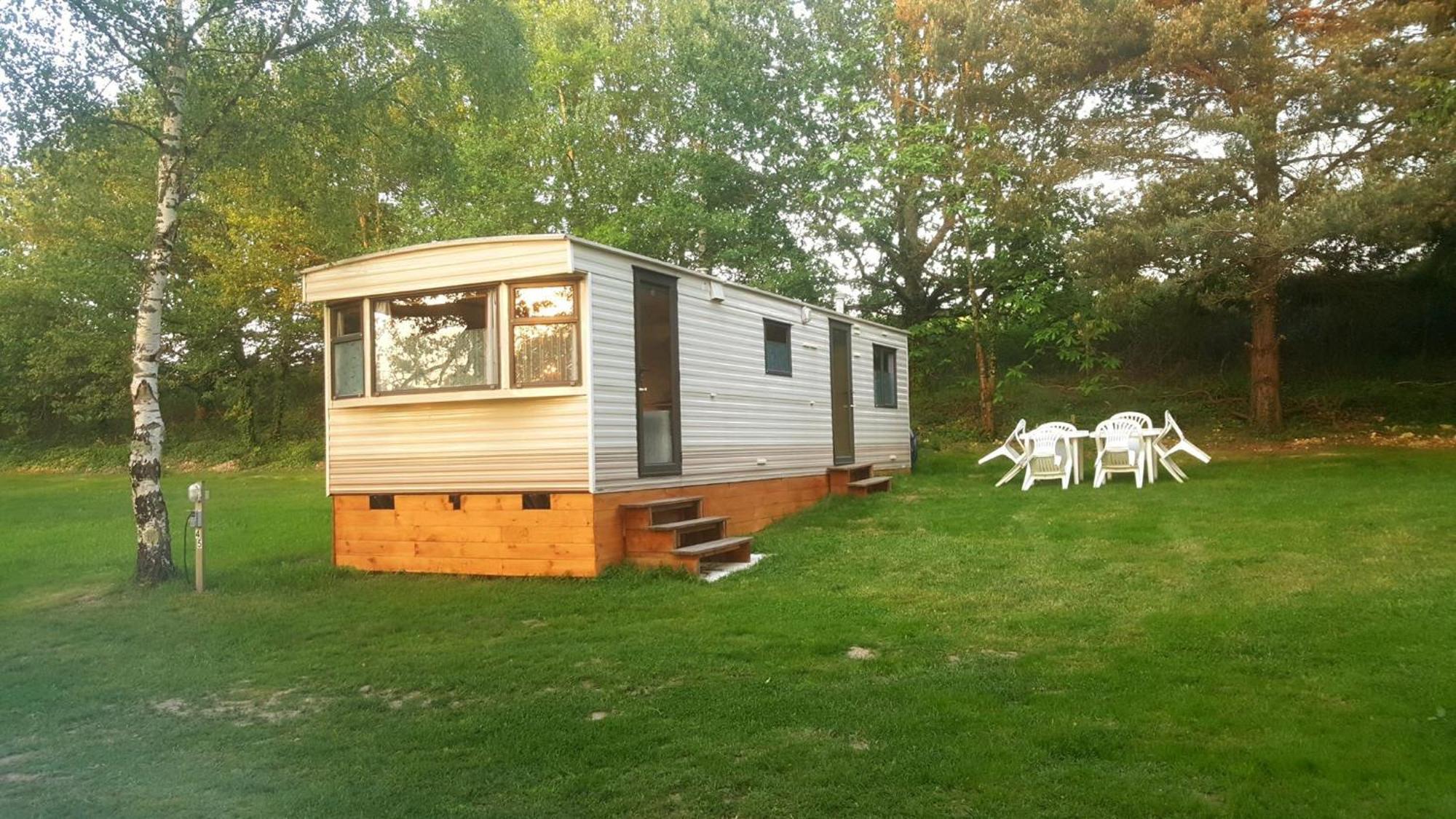 Camping De La Reuille Flere-la-Riviere Eksteriør billede