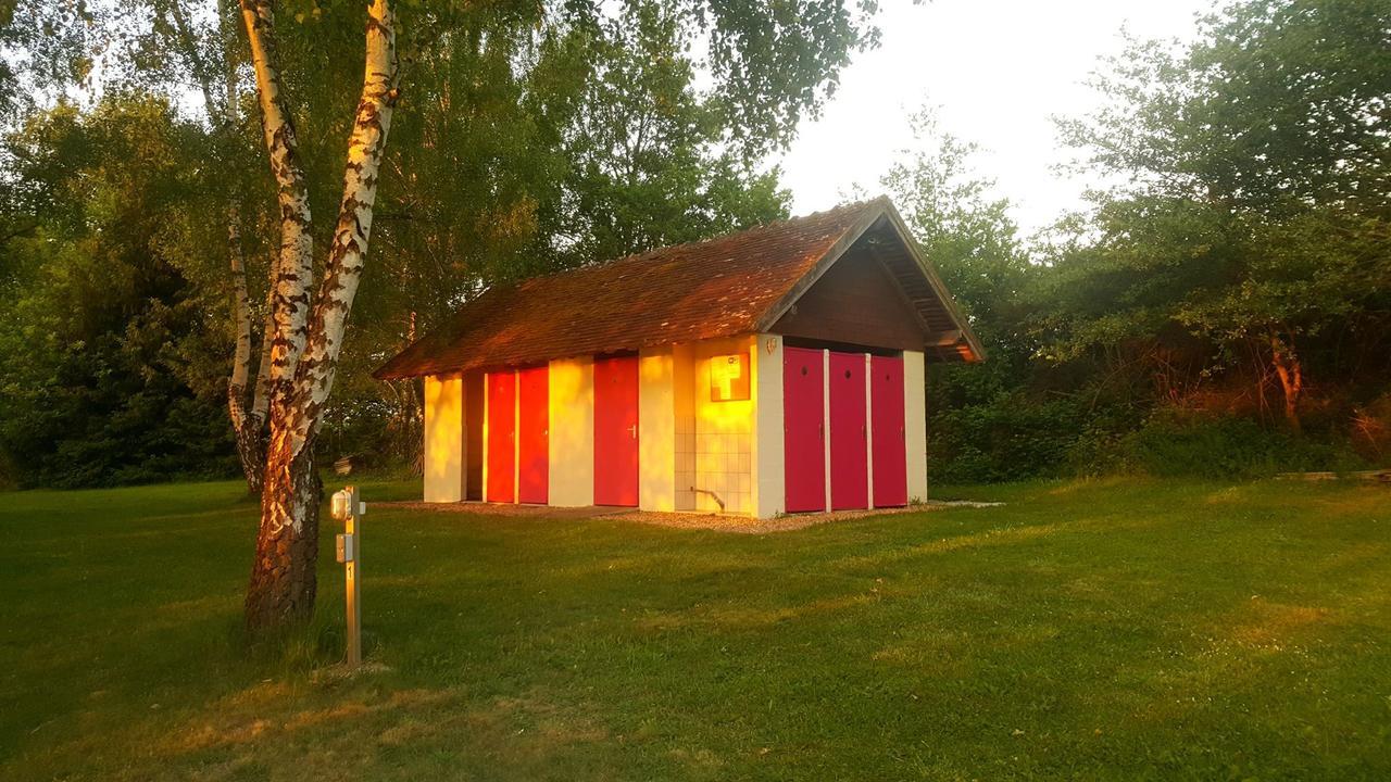 Camping De La Reuille Flere-la-Riviere Eksteriør billede
